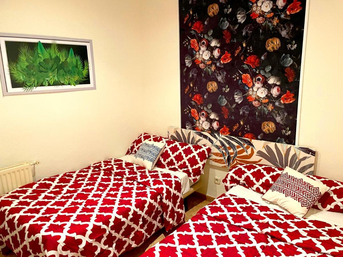 Sol Montera & Parking Tph Bed & Breakfast มาดริด ภายนอก รูปภาพ