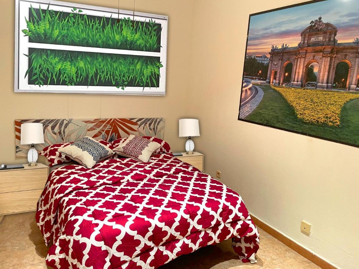 Sol Montera & Parking Tph Bed & Breakfast มาดริด ภายนอก รูปภาพ