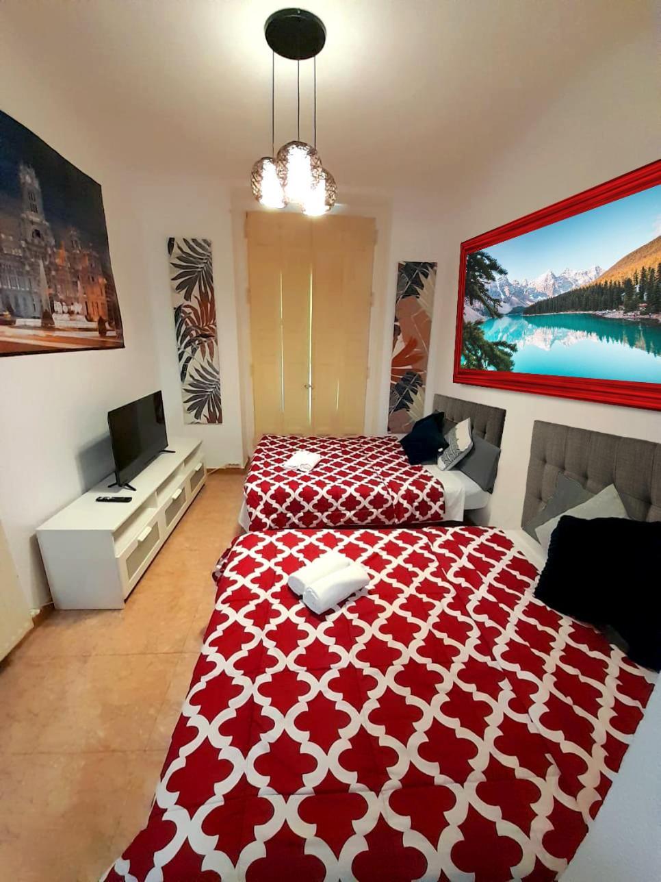 Sol Montera & Parking Tph Bed & Breakfast มาดริด ภายนอก รูปภาพ